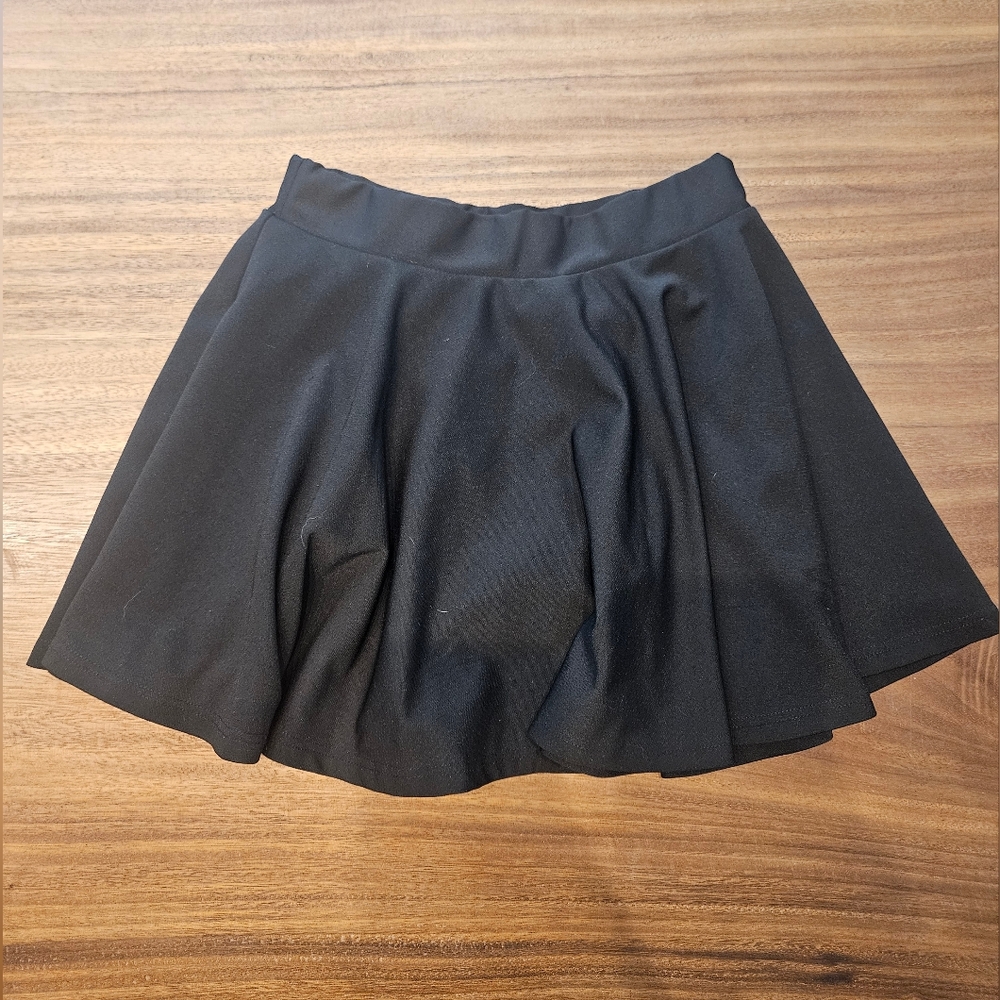 Black Pleated Mini Skirt